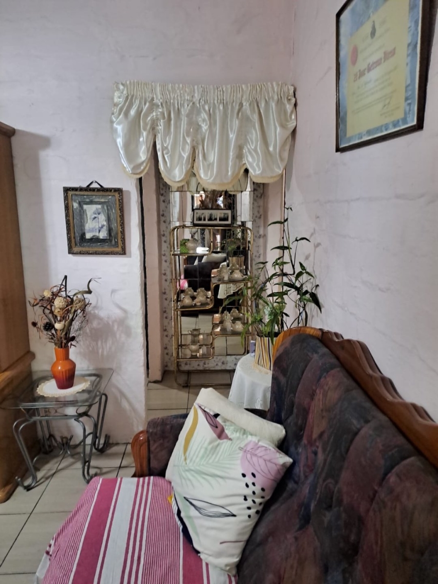 2 Bedroom Property for Sale in Bonteheuwel Western Cape